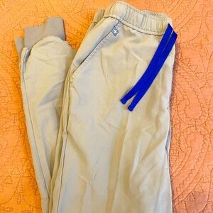 LIMITED EDITION

Men’s Figs scrub pants